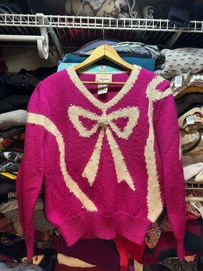 Vintage Jaclyn Smith Pink Beaded Bow Sweater Size Medium Coquette